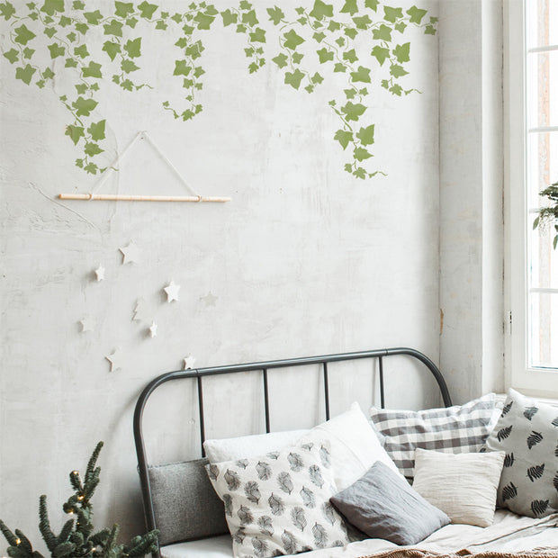 Trailing Ivy Vine Stencil